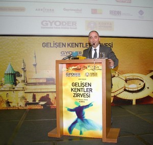 Vedat Akgiray